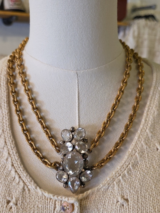 Vintage Jewelry - Gold-Tone Vintahe Crystal Statement Necklace - Clear Crystal Pendant